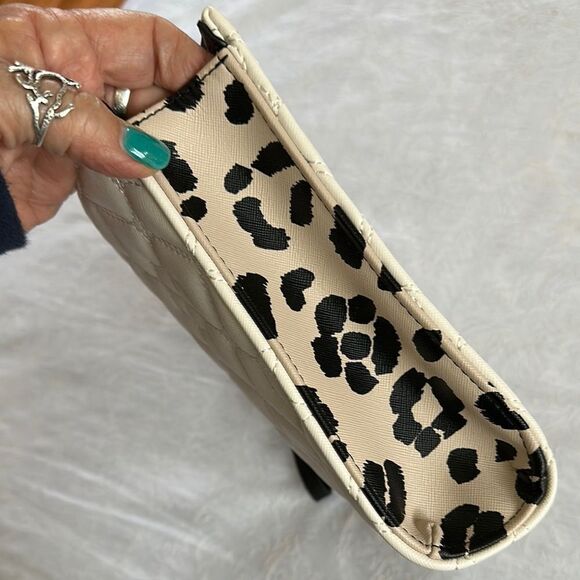 Betsey Johnson Cream Quilted Heart Clutch Cheetah Print - Picture 4 of 10